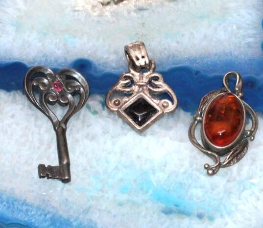 Assortment of 3 Sterling Silver Pendants - 6.0g image number 1