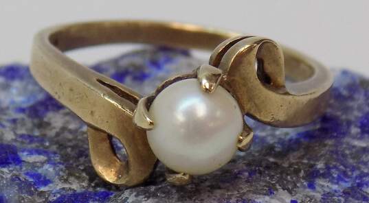 10k Yellow Gold Pearl Solitaire Bypass Ring 3g image number 3