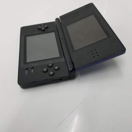 Blue Nintendo DS Lite image number 3