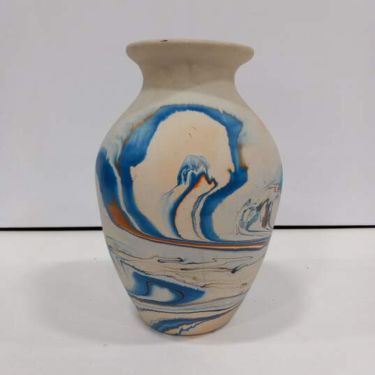 Native American Indian River Nemadji Handmade Pottery Painted Swirl 10" Vase image number 1