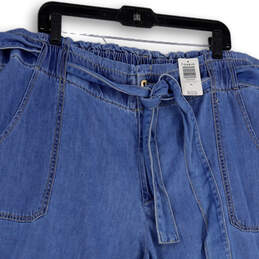 NWT Womens Blue Flat Front Cutout Pocket Belted Capri Pants Size 30