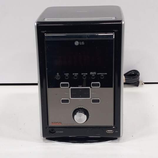 LG Micro Hi-Fi System AM/FM/CD/MP3 Model LFU850 image number 1