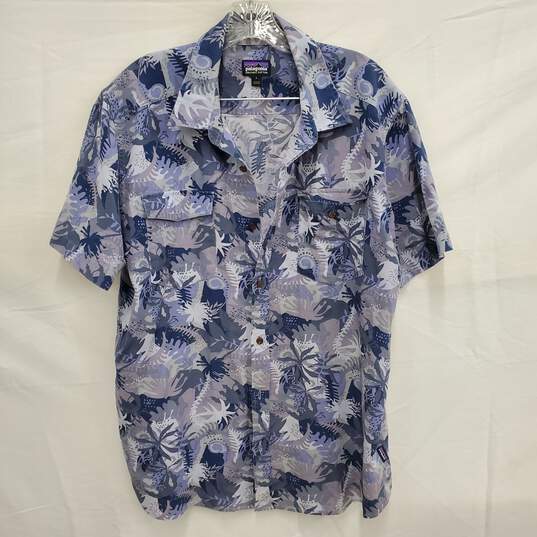 Patagonia MN's 100% Organic Cotton Blue Floral Short Sleeve Shirt Size L image number 1