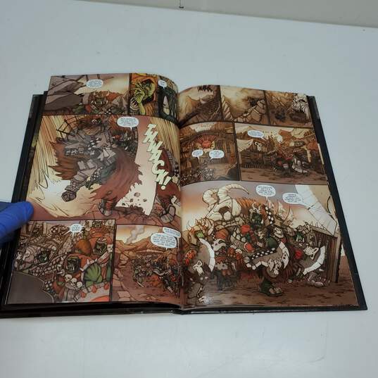 Warhammer Online: Prelude To War Hardcover Graphic Novel Comic image number 3