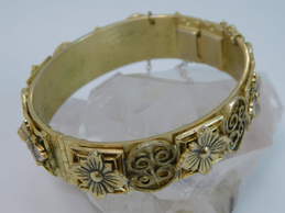 Vintage Whiting & Davis Gold Tone Flower Motif Hinged Bangle Bracelet 55.2g