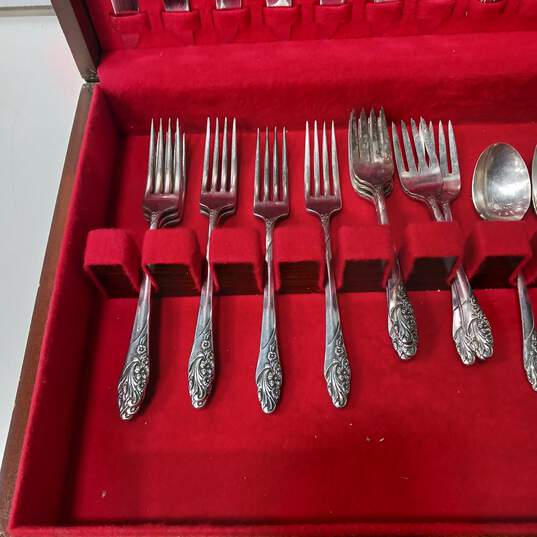 Stainless Steel Flatware Set w/ Case image number 4