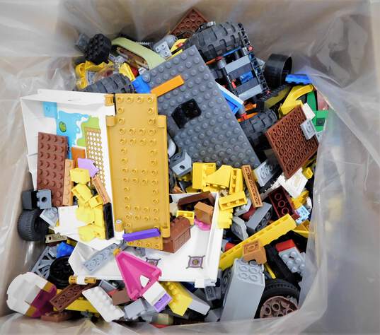 7 LB Lego Mixed Pieces Bulk Box image number 1