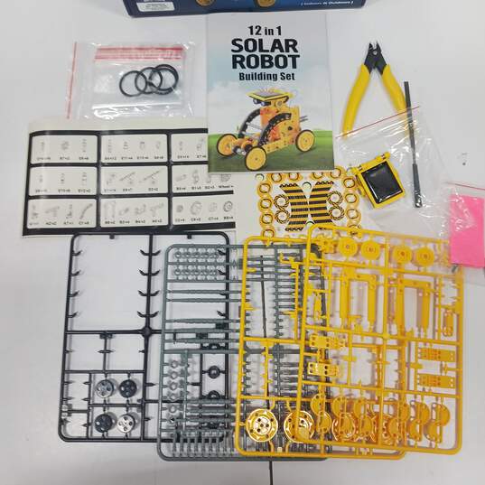 STEM 12 In 1 Remoking Solar Robot Build And Learn Kit IOB image number 2
