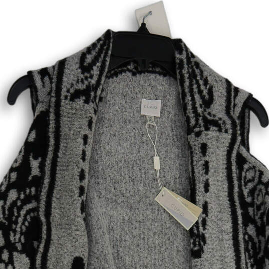 NWT Womens Gray Black Paisley Knitted Open Front Sweater Vest Size L image number 3