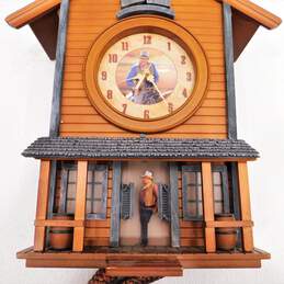 Bradford Exchange Western Legend John Wayne Cuckoo Clock alternative image