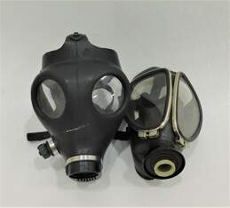 2 Vintage Gas Masks US Army Military Acme Full Vision Face Piece No. 6