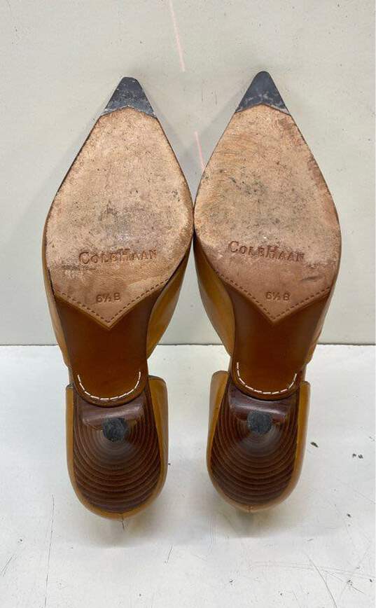 Cole Haan Leather Dorsay Cutout Heels Beige 6.5 image number 4