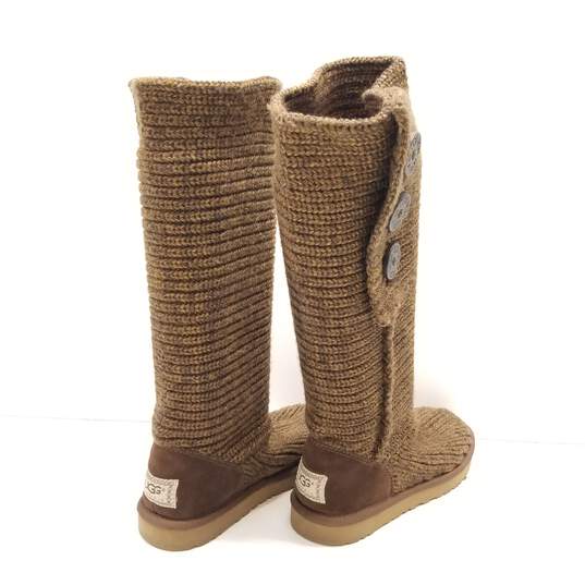 UGGS Classic Cardy Women's Boots Brown Size 8 image number 4