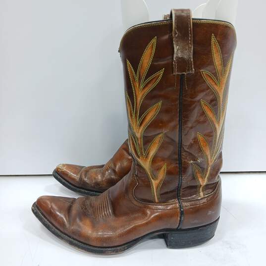 Men's Brown Cowboy Boots Size 10 image number 1