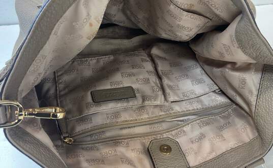 Michael Kors Shoulder Bag Almond image number 4