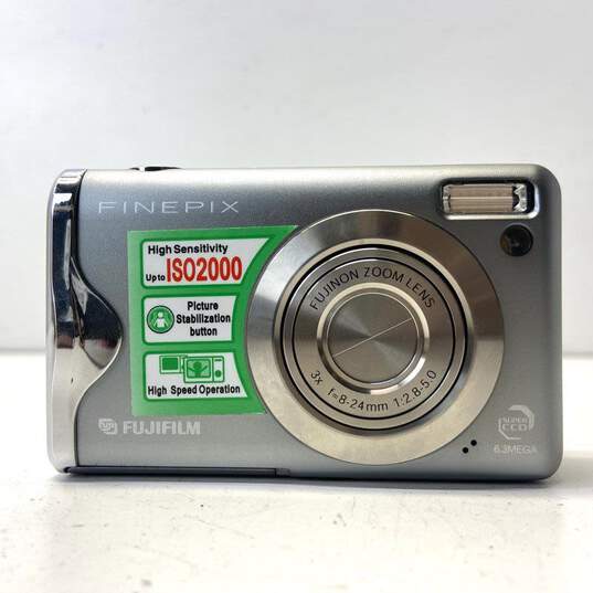 Fujifilm FinePix F20 6.3MP Compact Digital Camera image number 1