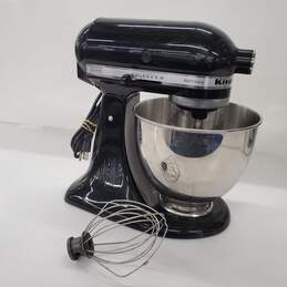 KitchenAid Artisan Series 5 Quart Tilt Head Stand Mixer (Onyx Black) & Bowl