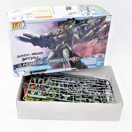 Bandai Gundam Breaker Battlogue Gundam 00 Command Unassembled Model Kit IOB image number 1