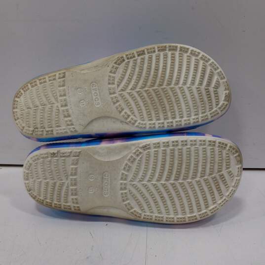 Crocs Unisex Classic Tie-Dye Two Strap Sandals Size Men 9 Women 11 image number 5