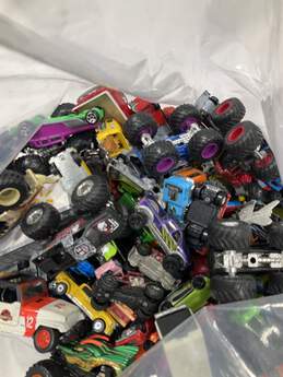 Lot Of Toy Cars alternative image