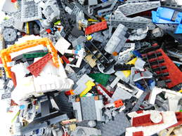 6.8 LBS LEGO Star Wars Bulk Box alternative image