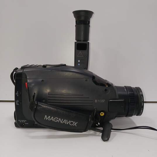 Magnavox Easycam VHS Video Camera CVN610AV01 Bundle image number 5