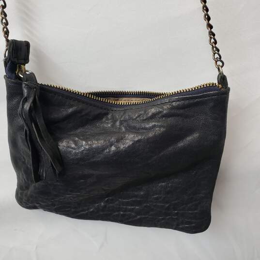 Unbranded Leather Clutch Bag w/ Chain Shoulder Strap image number 2