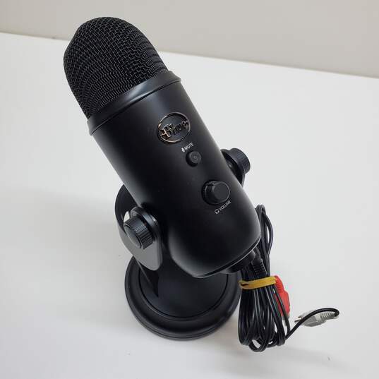 Logitech for Creators Yeti Blackout Condenser Microphone USB (Untested) image number 2