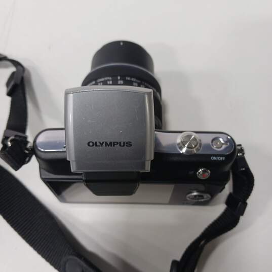 Olympus Camera Model: E-PM1 image number 3