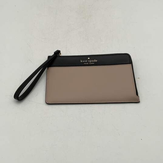 Kate Spade Womens Black Tan Leather Inner Pockets Zipper Wristlet Wallet Clutch image number 1