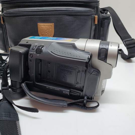 Vintage Camcorder RCA AutoShot CC6373 with Bag & Accessories - Untested for parts image number 5