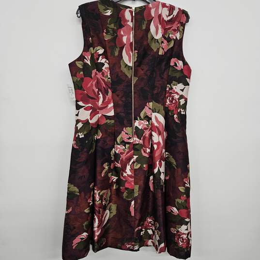 Floral Print Sleeveless Dress image number 2