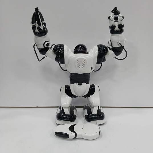 WowWee Robocapien Kids Robot w/ Remote image number 2