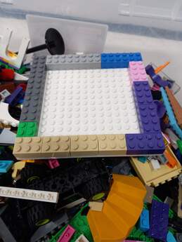 8lbs Lot of Assorted Lego Building Bricks alternative image