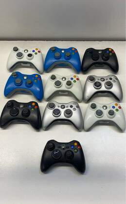 Microsoft Xbox 360 controllers - Lot of 10, mixed color >>FOR PARTS OR REPAIR<<