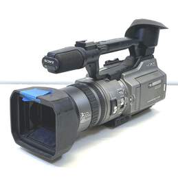 Sony Handycam DCR-VX2100 3CCD MiniDV Camcorder (For Parts or Repair)