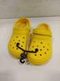 Unisex Yellow Crocs Shoes Size 5/7 New With Tag image number 1