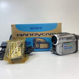 Sony Handycam DCR-DVD203 DVD-R Camcorder
