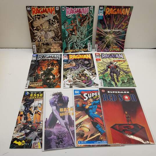 Mixed Assorted DC Comic Books Bundle (Set of 10) image number 1