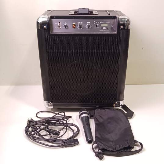 Block Rocker AM/FM Portable Speaker System image number 2
