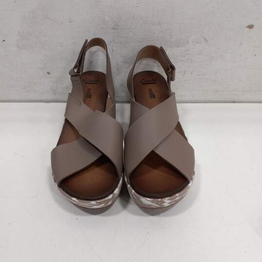Clarks Women's Stasha Hale 4 Taupe Leather Wedge Sandals Size 8W image number 1