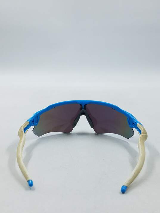 Oakley Sapphire Radar EV Mirrored Sunglasses image number 3