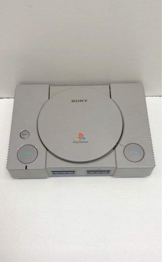 Sony Playstation SCPH-7001 console - gray >>FOR PARTS OR REPAIR<< image number 4