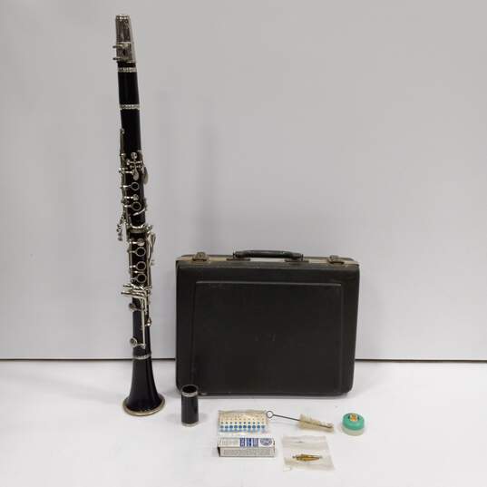 Vintage Clarinet with Accessories & Case image number 2