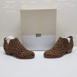 Women's BP Leopard Printed Suede Ankle Bootie Size 6M w/ Box