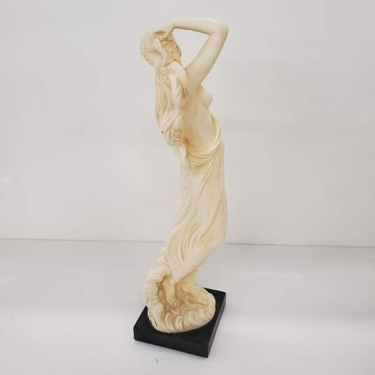 Greek-Style Statuette image number 3