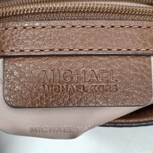Michael Kors Brown Leather Crossbody Purse image number 5
