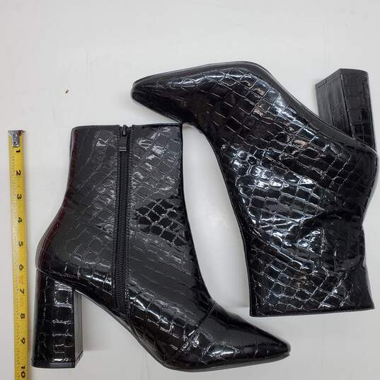 Raid Black Patent Leather Croc Pattern Size 8 Ankle Boots IOB image number 3