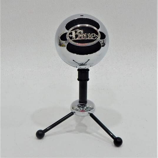 Blue Brand Snowball/A00129 Model USB Microphone w/ USB Cable image number 2