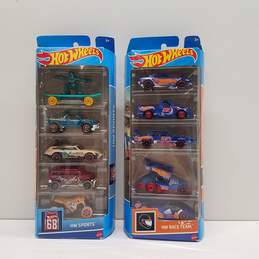 Bundle of 8 Assorted Hot Wheel Toy Car Packs alternative image